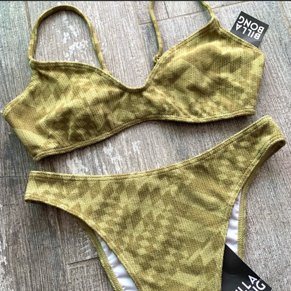 🔥🔥BILLABONG - STATIC V BRALETTE HAVANA BIKINI SET🔥🔥 - Picture 5 of 9